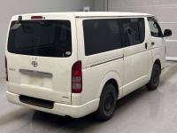 TOYOTA HIACE VAN 2012