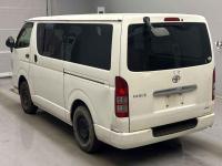TOYOTA HIACE VAN 2012