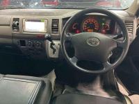 TOYOTA HIACE VAN 2012