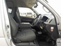 TOYOTA HIACE VAN 2013