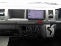 TOYOTA HIACE VAN 2013