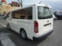 TOYOTA HIACE VAN 2011