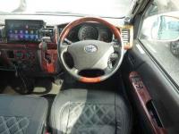 TOYOTA HIACE VAN 2011
