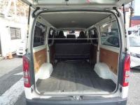 TOYOTA HIACE VAN 2011