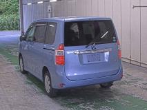 TOYOTA NOAH 2009