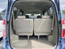 TOYOTA NOAH 2009