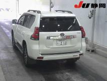 TOYOTA LAND CRUISER PRADO 2018